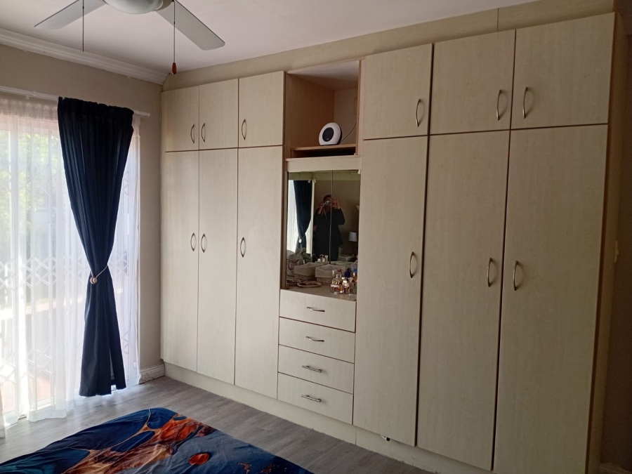To Let 3 Bedroom Property for Rent in Beacon Bay North Eastern Cape